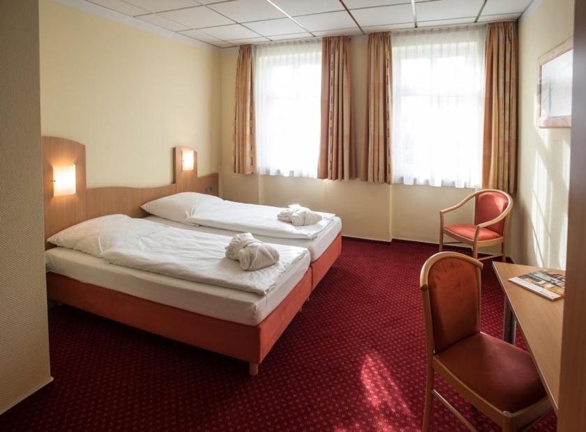 Johanniterhotel Hotel Nieder Weisel